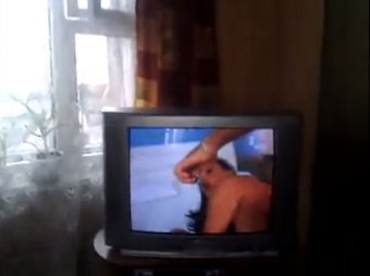 На белорусском телевидении показывали кино для взрослых на протяжении 20 минут